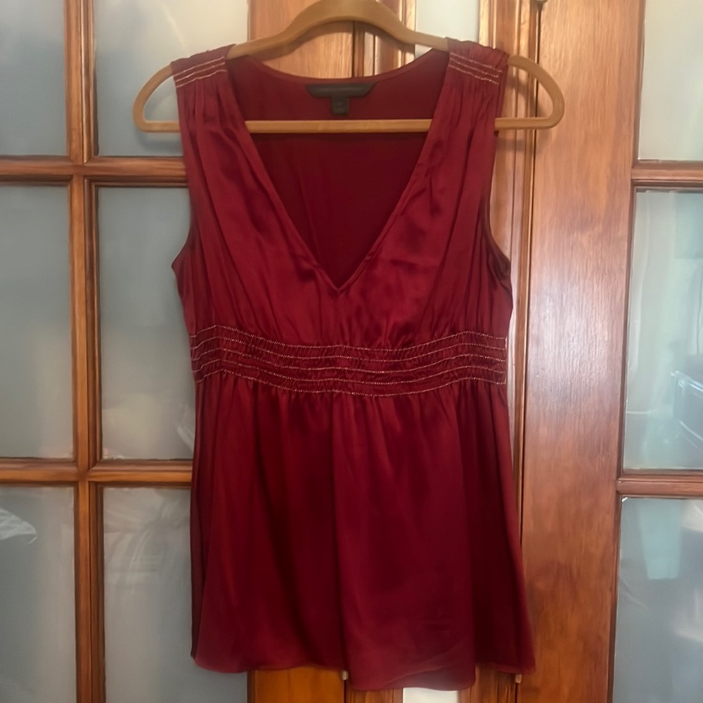 Express silk sleeve less top